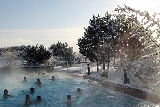 Außenbecken Panoramabad im Winter